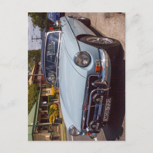 Classic blue MGB roadster sports car. Postkarte (Vorderseite)