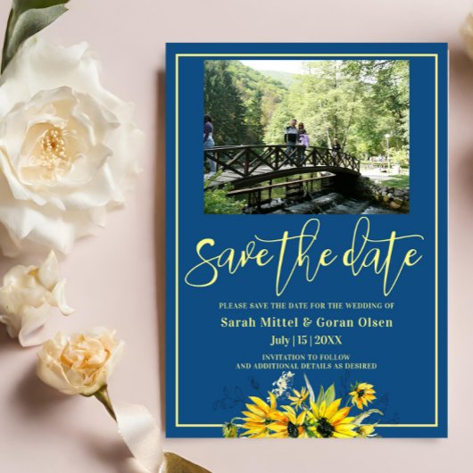 Classic Blue Sunflower Save the Date Einladung