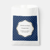 Classic Blue und Gold Wedding Geschenktütchen (Vorderseite)