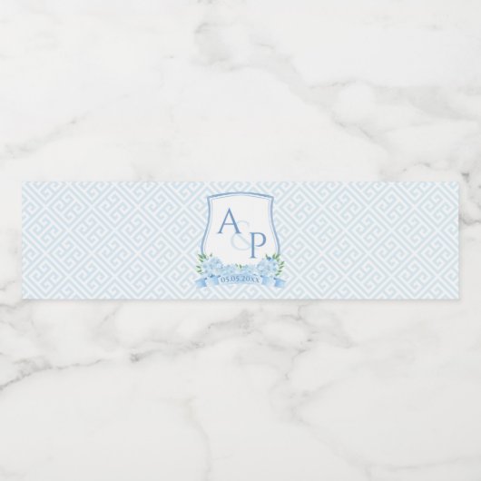 Classic Blue White Hydrangea Wedding Wappen Party Wasserflaschenetikett (Einzelnes Label)