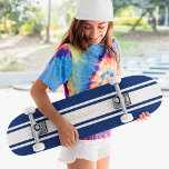 Classic Blue White Racing Stripes Gold Mit Monogra Skateboard<br><div class="desc">Erstellen Sie Ihre eigenen, personalisierten, klassischen Marinebrastreifen, coole, stilvolle, elegante Imitate goldene Typografie-Skript, beste Qualität harten Rock-Ahorn-Wettkampfdeck. Zum Anpassen geben Sie einfach Ihren Namen / Monogramm / Initialen ein. Während Sie hinzufügen / Design, werden Sie in der Lage sein, eine Vorschau auf Ihre Erstellung zu sehen, während der gesamten. Ein...</div>