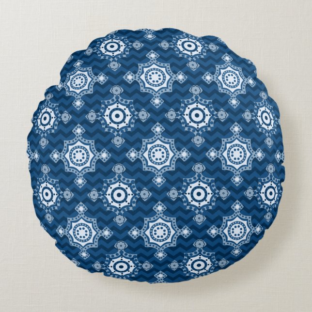Classic Blue | Zwei Designs Boho Style Rundes Kissen (Vorderseite)