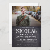 Classic Chalkboard Male feiert den Graduate Einladung (Vorne/Hinten)