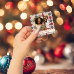 Classic Christmas Raute Tinsel Holiday Foto Quadratischer Aufkleber<br><div class="desc">Klassische Weihnachtsaufkleber der Raute Tinsel Holiday mit Ihrem Foto und Text auf einer gemütlichen Raute in Rot,  Grün und Imitat tinsel.</div>