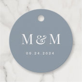 Classic Dusty Blue Monogram Typography Wedding Geschenkanhänger (Vorderseite)