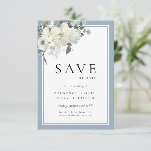 Classic Elegant Dusty Blue Floral Save The Date (Stehend Vorderseite)