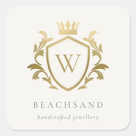 Classic Elegant Gold Monogram Floral Crown Wappen Quadratischer Aufkleber (Vorderseite)