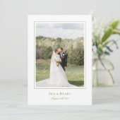 Classic Elegant Sage Green Wedding Photo Dankeskarte (Stehend Vorderseite)