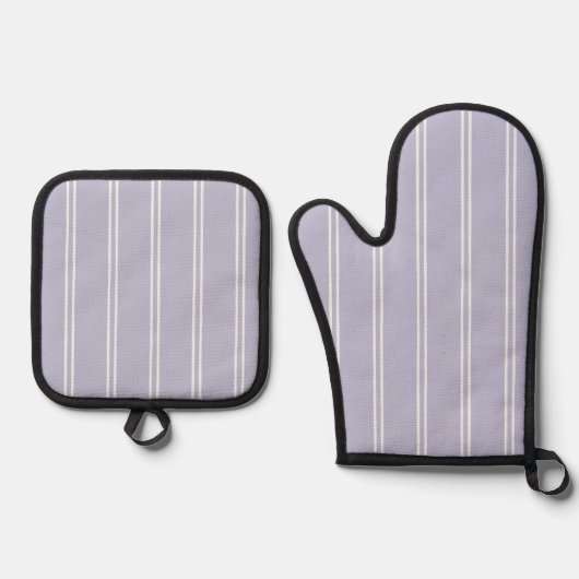 Classic Farmhouse Ticking Stripe | Pale Periwinkle Ofenhandschuh & Topflappen-Set (Vorderseite)
