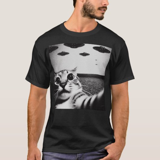 Classic Funny Alien Cat UFO T-Shirt (Vorderseite)