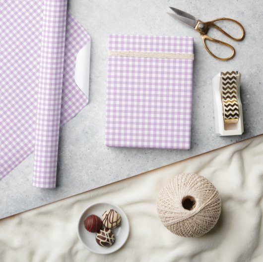 Classic Gingham Soft Lilac Geschenkpapier (Kunsthandwerk)