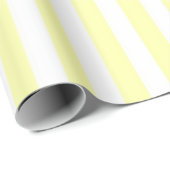 Classic Girly Pastel Yellow Stripe Pattern Spring  Geschenkpapier (Rolleneckpunkt)