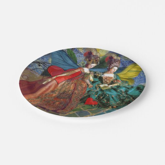 Classic Gothic Gemini Whimsical Butterfly Weibchen Pappteller (Schrägansicht)