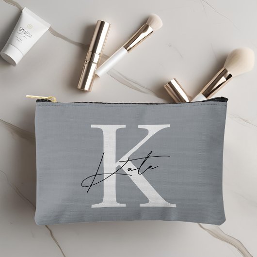 Classic Gray Monogram Bridesmaid-Geschenk Zubehörtasche