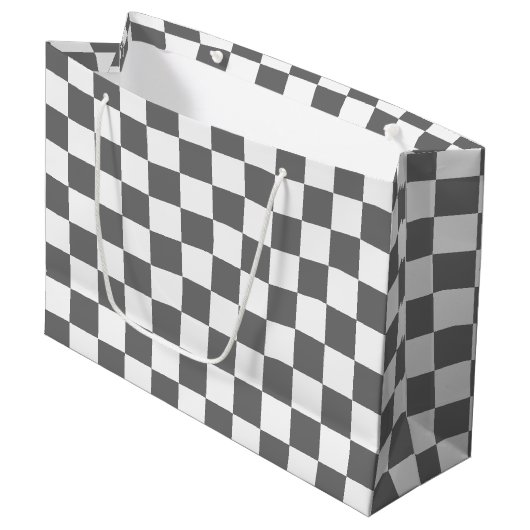 Classic grey checkerboard große geschenktüte (Vorderseite Schrägansicht)