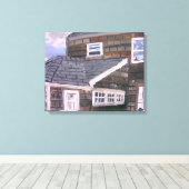 Classic Hamptons House by Aaron Monet Leinwanddruck (Insitu (Holzboden))