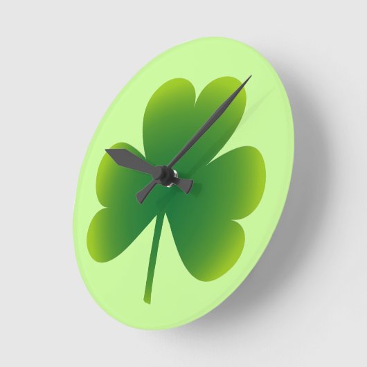 Classic Irish Shamrock Runde Wanduhr (Winkel)