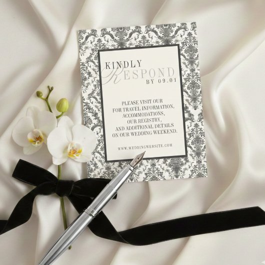 Classic Ivory Damask Rococo Pattern Wedding QR RSVP Karte