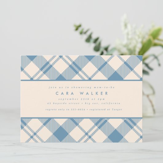 Classic Light Blue Beige Kariert Boy Baby Dusche Einladung (Stehend Vorderseite)