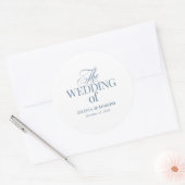 Classic Luxe Elegant White and Dusty Blue Wedding Runder Aufkleber (Umschlag)
