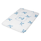 Classic Minimalist Blue Tile Leaf Ornaments Badematte (Schrägansicht)