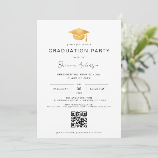 Classic Minimalistisch Gold QR Code Graduation Par Einladung (Stehend Vorderseite)