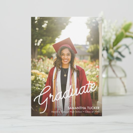 Classic Modern Script 2 Foto Abschluss Ankündigung (Stehend Vorderseite)