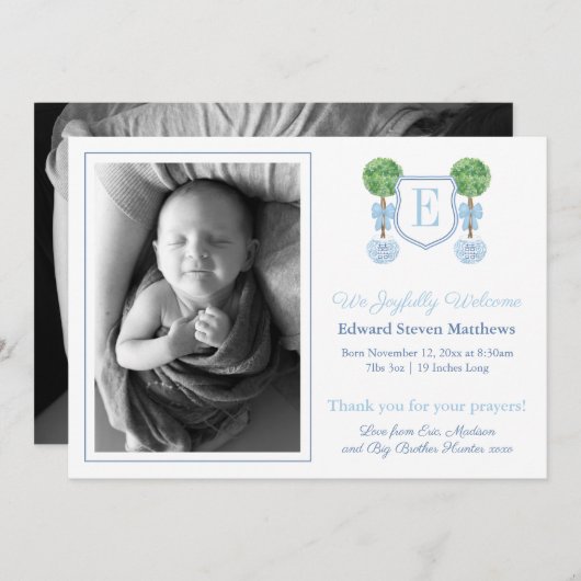Classic Monogram Light Blue Baby Boy Picture Birth Ankündigung (Vorne/Hinten)