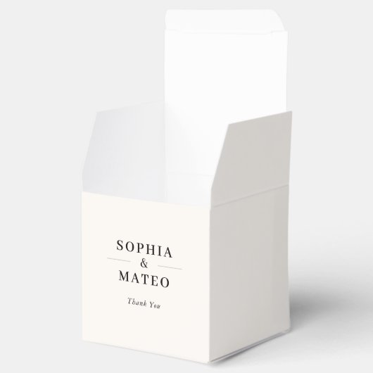 Classic Monogram Simple White Wedding Geschenkschachtel (Geöffnet)