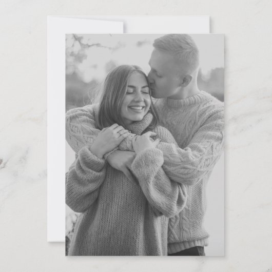 Classic Monogram Wreath Wappen Elegante Hochzeit Save The Date (Rückseite)