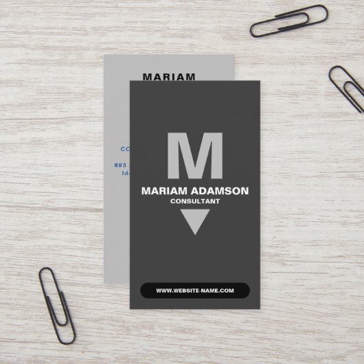 Classic (Monogramm QR) Silber und Matte Black Visitenkarte (Vorderseite/Rückseite Beispiel)