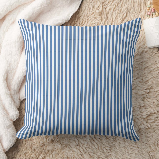 Classic Nautical Blue and White Ticking Stripe Kissen (Decke)