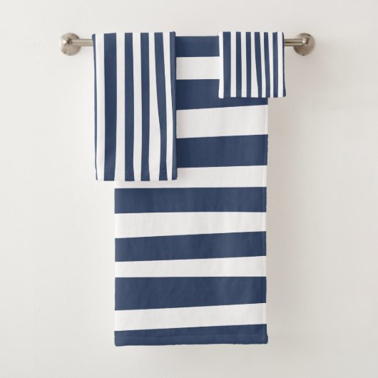 Classic Navy Blue Stripes | Timeless Nautical Badhandtuch Set (Insitu)
