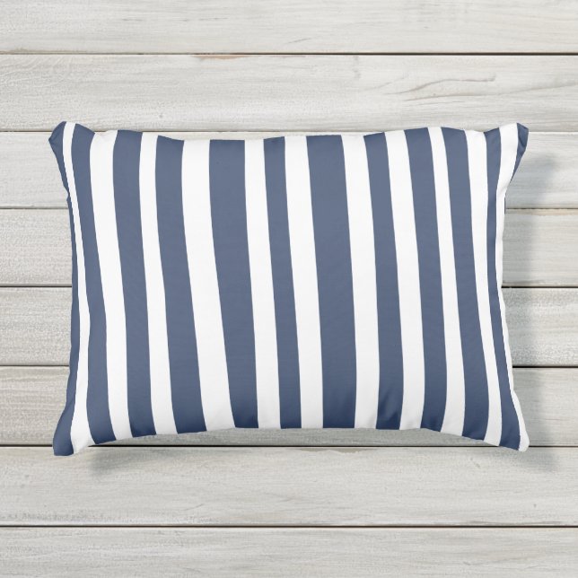Classic Navy Blue Stripes | Timeless Nautical  Kissen Für Draußen (Vorderseite)
