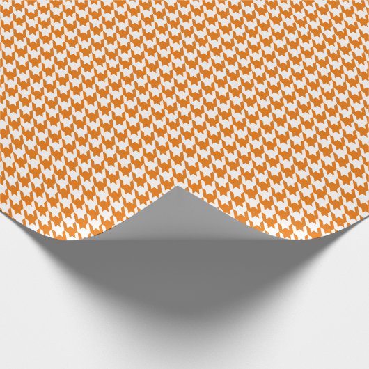 Classic Orange and White Houndstooth Pattern Geschenkpapier (Ecke)