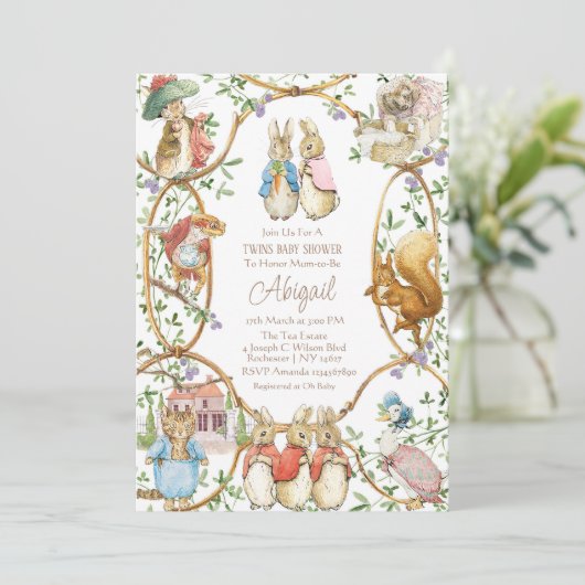 Classic Peter the Rabbit Twins Baby Shower Invitat Einladung (Stehend Vorderseite)