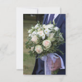 Classic Photo Groom Holding Bouquet Wedding Invita Einladung (Rückseite)