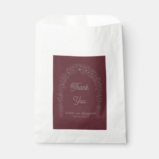 Classic Red Floral Wedding Gate Geschenktütchen (Vorderseite)