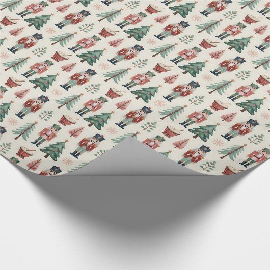 Classic Red & Green Christmas Nutcracker Pattern Geschenkpapier (Ecke)