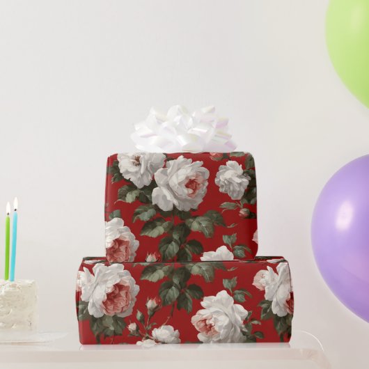 Classic Red Rose White Floral Pattern Geschenkpapier (Partygeschenke)