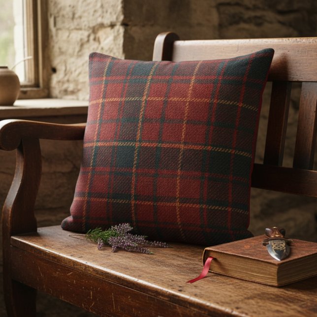 Classic Red Tartan Plaid - Cozy Rustic Charm Kissen (Von Creator hochgeladen)