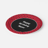 Classic Retro Custom Happy Birthday Polka Dot Red Pappteller (Schrägansicht)