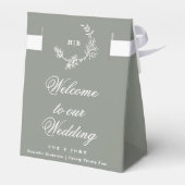 Classic Sage Green Monogram Floral Wedding Welcome Geschenkschachtel (Rückseite)
