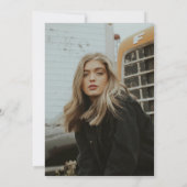 Classic Script Gold Photo Graduation Invitation Einladung (Rückseite)