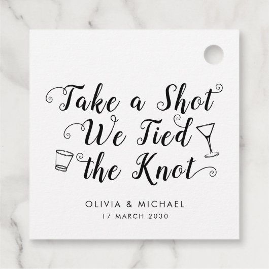 Classic Shot Tied the Knot Wedding Drink Geschenkanhänger (Rückseite)