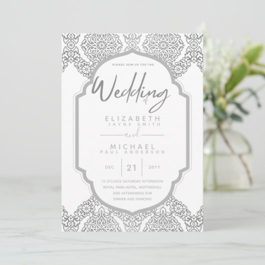 Classic Silver White Verziert Elegante Hochzeit Einladung (Stehend Vorderseite)
