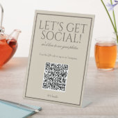 Classic Simple Brown QR Code Social Media Sign Sockelschild (In Situ)