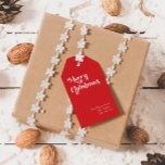 Classic Simple Red Merry Christmas Family Geschenkanhänger<br><div class="desc">Feiern Sie die Saison mit diesen einzigartigen, klassischen, roten Weihnachtsgeschenktafeln mit einer Touch Vintagen Charmes. Das minimalistische Design zeigt eine elegante rote Farbpalette, die den gemütlichen Geist des Winters widerspiegelt. Seine moderne und lustige Anziehungskraft, gepaart mit der traditionellen Formulierung, schafft ein perfektes Gleichgewicht zwischen Kühnheit und Klasse. Die niedliche und...</div>