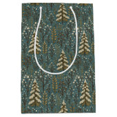 Classic Snowy Winter Forest Trees Art Pattern Mittlere Geschenktüte (Vorderseite)