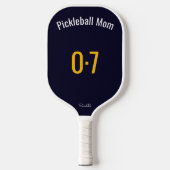Classic Sporty Pickleball Mom Custom Name Number Schläger (Vorderseite)